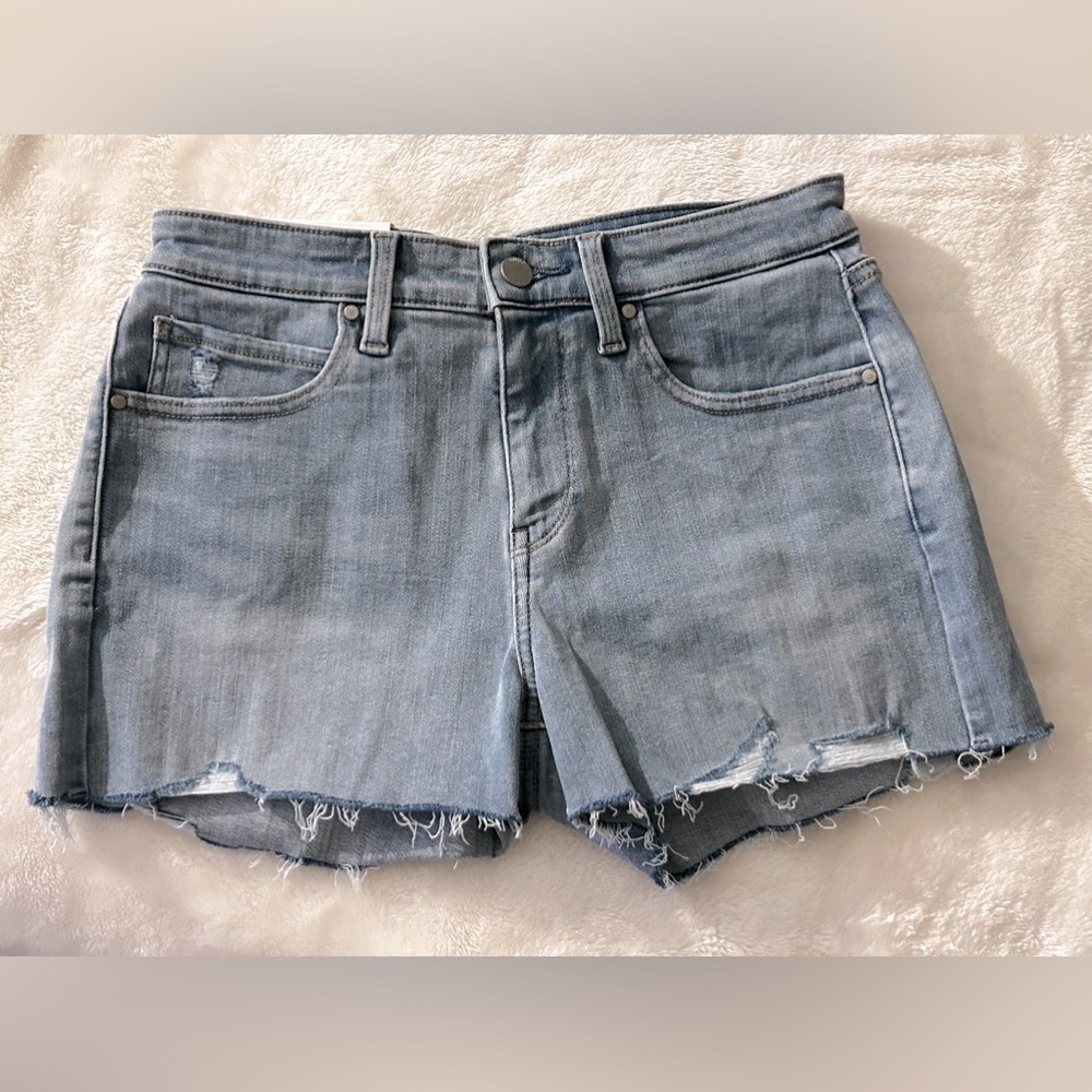 Uniqlo jean shorts, size 26